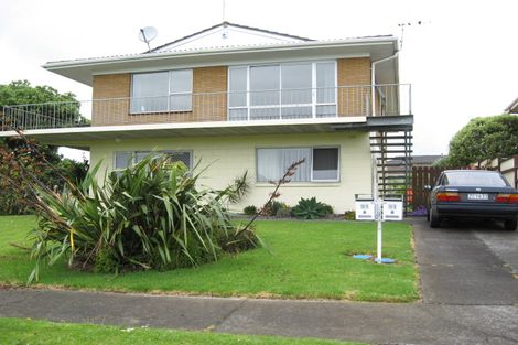 Photo of property in 91a Kiwi Esplanade, Mangere Bridge, Auckland, 2022