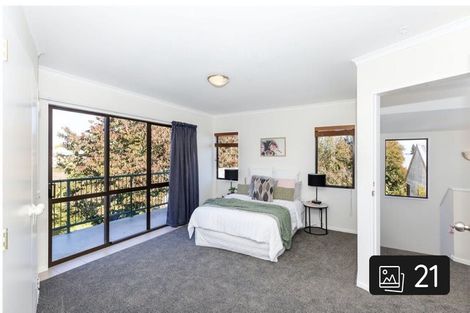 Photo of property in 33 Gilbass Avenue, Hamilton Lake, Hamilton, 3204