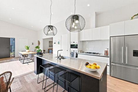 Photo of property in 17 Lawry Street, Blagdon, New Plymouth, 4310