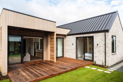 Photo of property in 15 Oakbridge Boulevard, Marshland, Christchurch, 8051