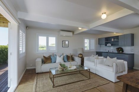 Photo of property in 505c Point Chevalier Road, Point Chevalier, Auckland, 1022