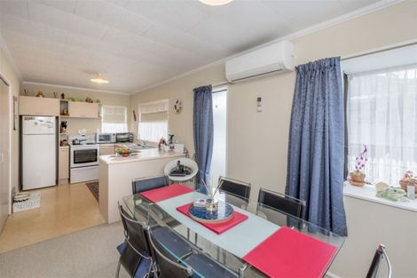 Photo of property in 15 Cook Street, Foxton, 4814