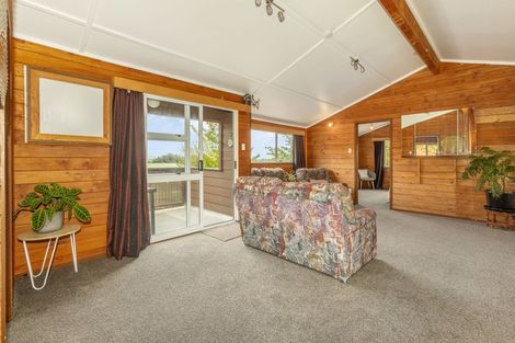 Photo of property in 5 Redwood Close, Paraparaumu, 5032