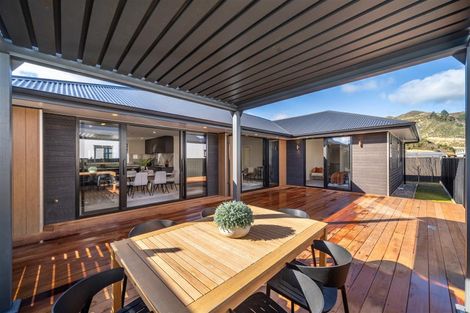 Photo of property in 17 Cynisca Crescent, Wallaceville, Upper Hutt, 5018