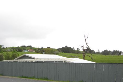 Photo of property in 30 Centennial Park Road, Wellsford, 0900