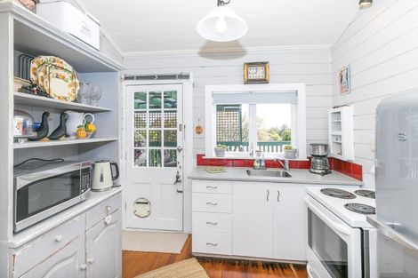 Photo of property in 106 Forest Lake Road, Forest Lake, Hamilton, 3200