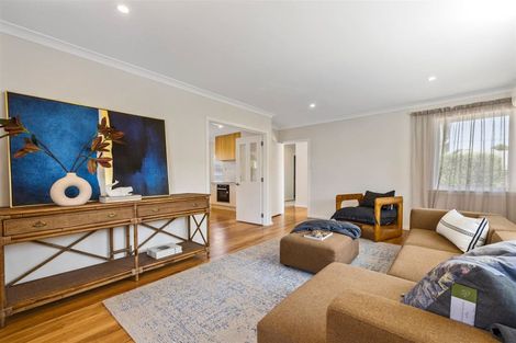 Photo of property in 136 Avonhead Road, Avonhead, Christchurch, 8042