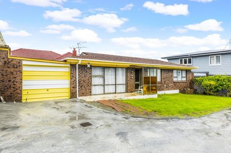 Photo of property in 2/55 Great South Road, Manurewa, Auckland, 2102