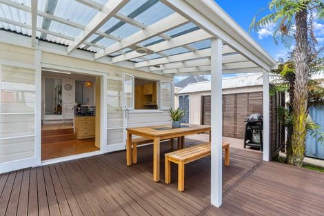 Photo of property in 1/3 Aramoana Avenue, Devonport, Auckland, 0624