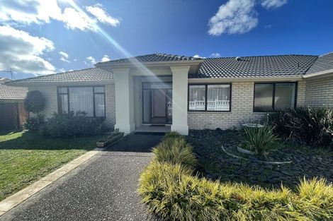 Photo of property in 12 Lansell Drive, East Tamaki Heights, Auckland, 2016