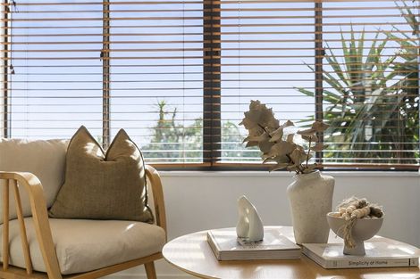 Photo of property in 333 Motutara Road, Muriwai, Waimauku, 0881