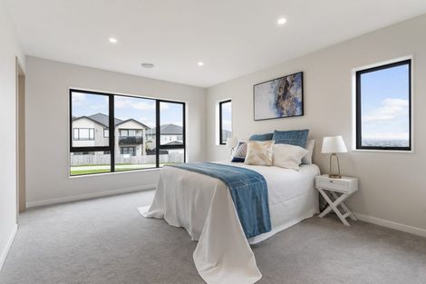 Photo of property in 14 Glann Lane, Flat Bush, 2019