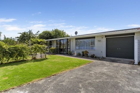 Photo of property in 11 Waimarie Avenue, Paraparaumu, 5032