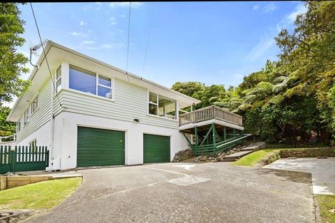 Photo of property in 12 Pembroke Street, Tawa, Wellington, 5028