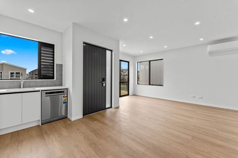 Photo of property in 16 Taukahiwi Road, Pukekohe, 2120