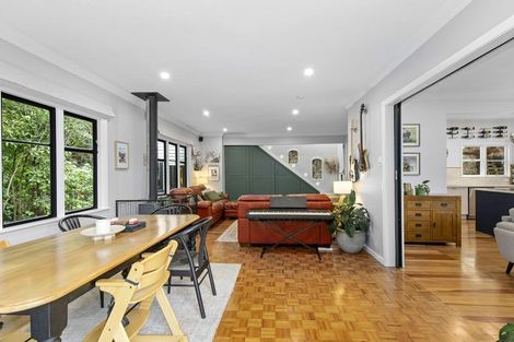 Photo of property in 124 Kamahi Street, Stokes Valley, Lower Hutt, 5019