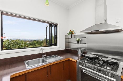 Photo of property in 35 Hospital Terrace, Hospital Hill, Napier, 4110
