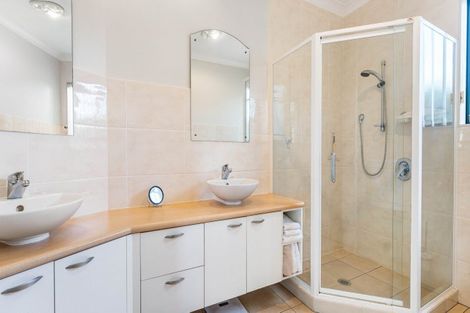 Photo of property in 65 Ernest George Drive, Karaka, Papakura, 2580