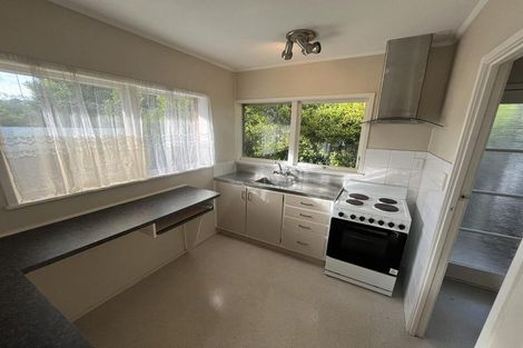 Photo of property in 2/16 Kapiti Place, Sunnynook, Auckland, 0620