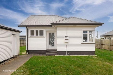 Photo of property in 13 Cuffs Road, Wainoni, Christchurch, 8061