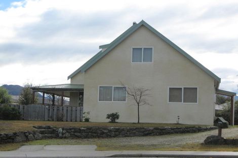 Photo of property in 26 Aeolus Place, Wanaka, 9305