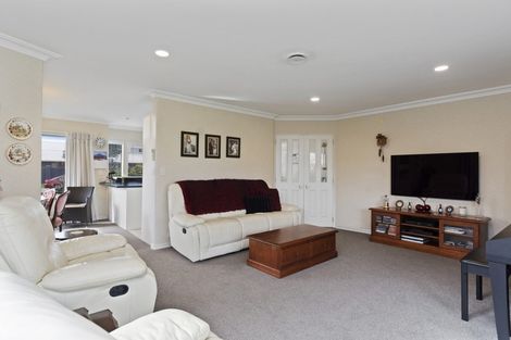 Photo of property in 124 Grenada Street, Mount Maunganui, 3116