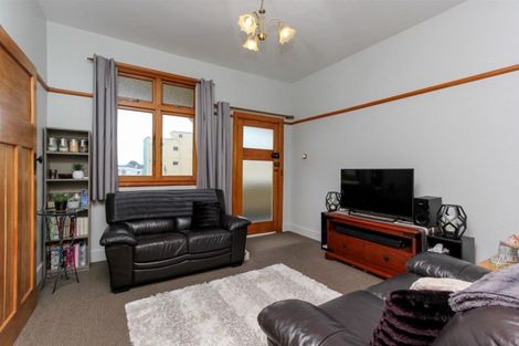 Photo of property in Devonport Apartments, 42/127 Saint Aubyn Street, New Plymouth, 4310