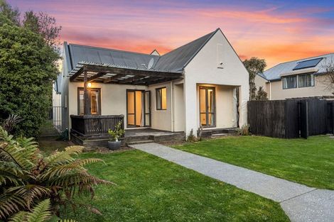 Photo of property in 3 Monterey Place, Parklands, Christchurch, 8083