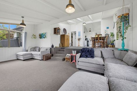 Photo of property in 6 Crownhill Street, Spotswood, New Plymouth, 4310