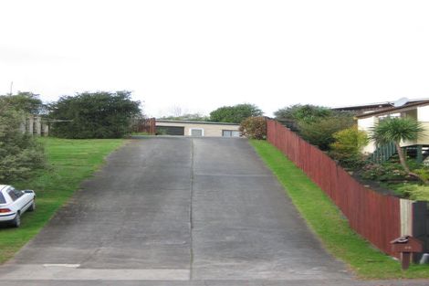 Photo of property in 26 Everglade Drive, Goodwood Heights, Auckland, 2105