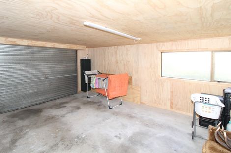 Photo of property in 5 Chisholm Place, Carterton, 5713