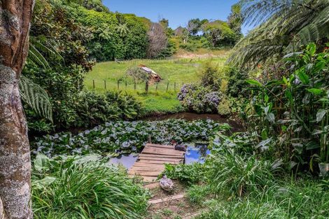 Photo of property in 21 Pararewa Drive, Whalers Gate, New Plymouth, 4310