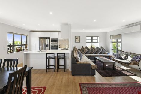 Photo of property in 77 Calluna Crescent, Totara Heights, Auckland, 2105