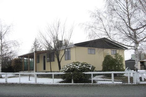 Photo of property in 17 Hallewell Road, Twizel, 7901