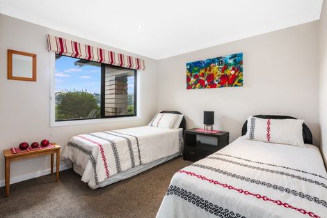 Photo of property in 14a Kaimai Place, Aotea, Porirua, 5024