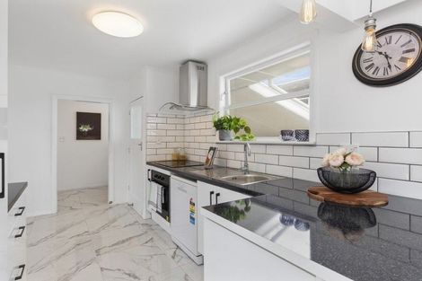 Photo of property in 42 Kashmir Avenue, Clouston Park, Upper Hutt, 5018