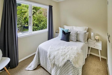 Photo of property in 24 Elmslie Road, Pinehaven, Upper Hutt, 5019