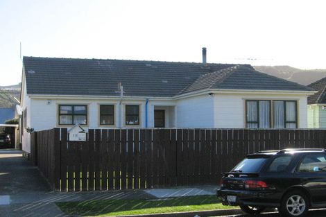 Photo of property in 15a Petherick Street, Taita, Lower Hutt, 5011