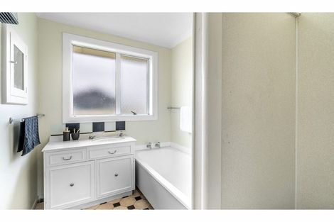 Photo of property in 327 Layard Street, Waverley, Invercargill, 9810