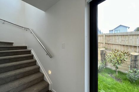 Photo of property in 12b Massine Place, Randwick Park, Auckland, 2105