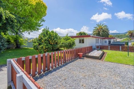 Photo of property in 95 Rimu Road, Raumati Beach, Paraparaumu, 5032