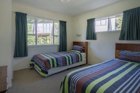 Photo of property in 7 Marine Parade, Cooks Beach, Whitianga, 3591