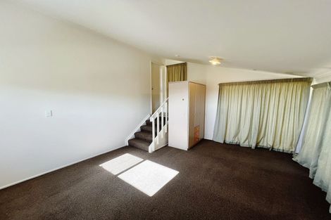 Photo of property in 23 Calman Place, Chatswood, Auckland, 0626