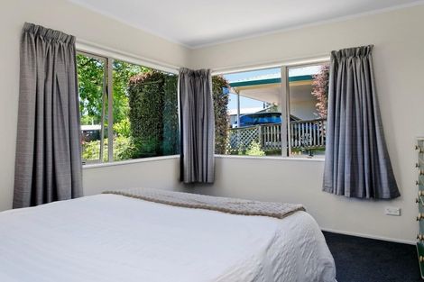 Photo of property in 10 Golders Place, Richmond Heights, Taupo, 3330