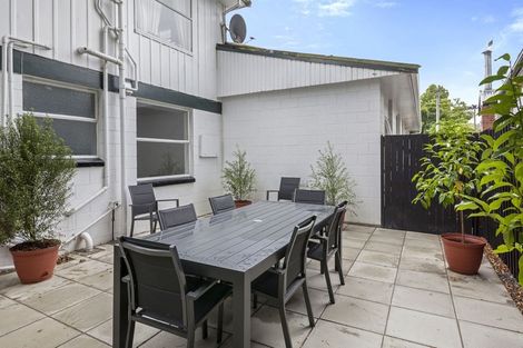 Photo of property in 2/40 Leinster Road, Merivale, Christchurch, 8014
