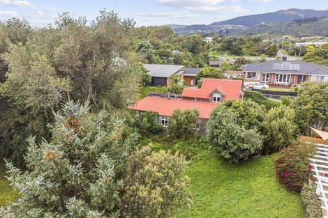 Photo of property in 186-188 Rosetta Road, Raumati South, Paraparaumu, 5032