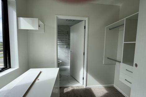 Photo of property in 1 Whawhaki Lane, Kumeu, 0810