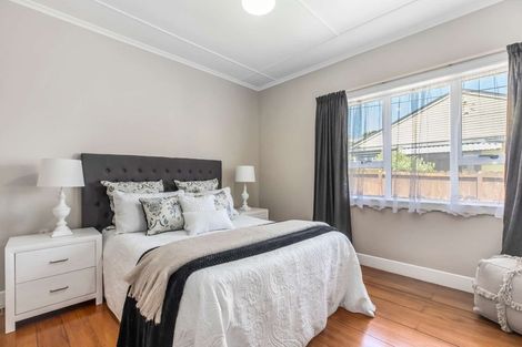 Photo of property in 15 Howden Street, Waiuku, 2123