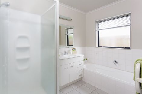 Photo of property in 6a Sharyn Place, Brookfield, Tauranga, 3110