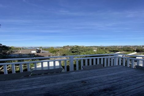 Photo of property in 1/27 Huka Road, Birkenhead, Auckland, 0626